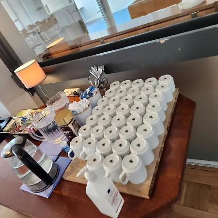 Osterso فندق أبينرا